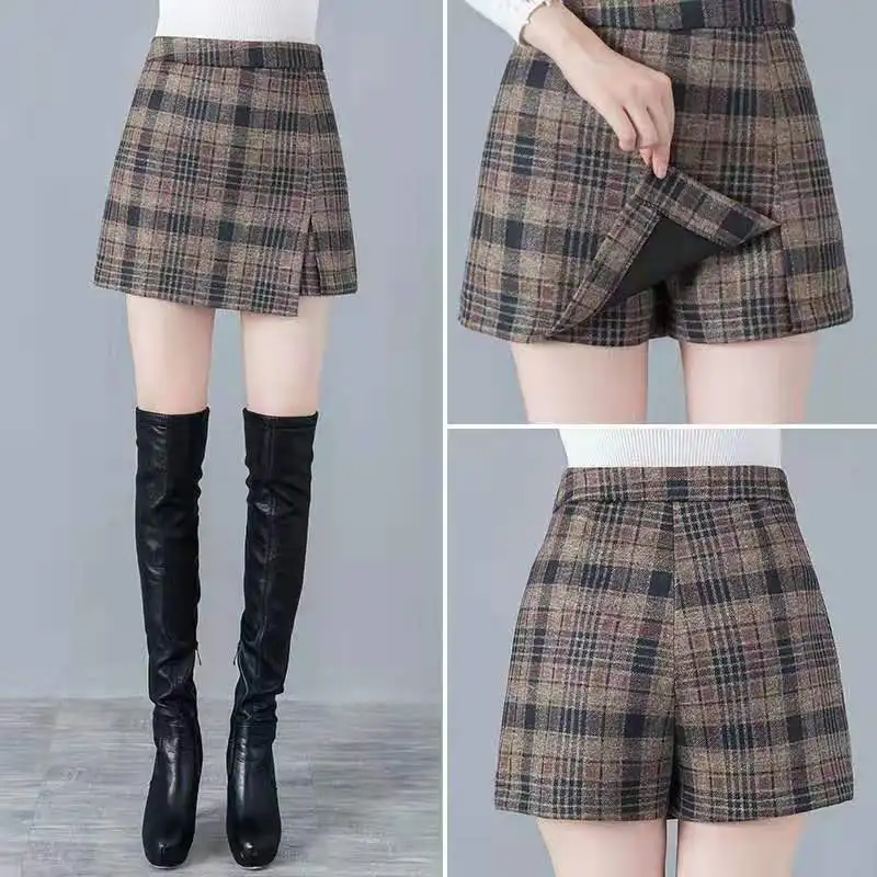 Plaid tweed shorts skirt women's new high waist skirt in autumn and winter 2021 
Plaid tweed shorts skirt women's new high waist skirt in autumn and winter 2021