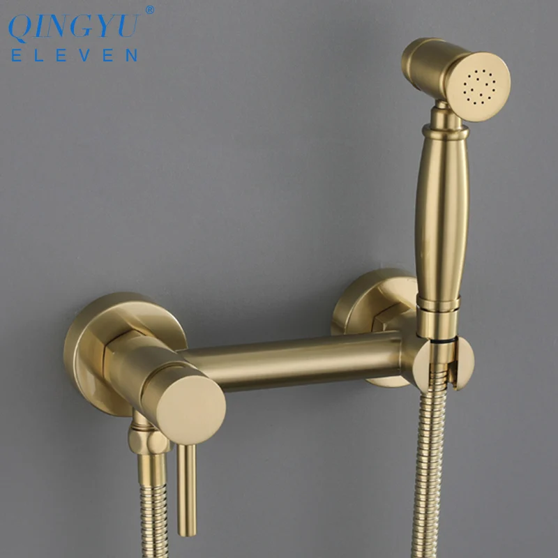 New Brushed Gold Soild Brass Toilet Bidet Sprayer Set Hot And Cold Water Mixer Hygienic Press-Free Hand Gold Bidet Shower Set
New Brushed Gold Soild Brass Toilet Bidet Sprayer Set Hot And Cold Water Mixer Hygienic Press-Free Hand Gold Bidet Shower Set