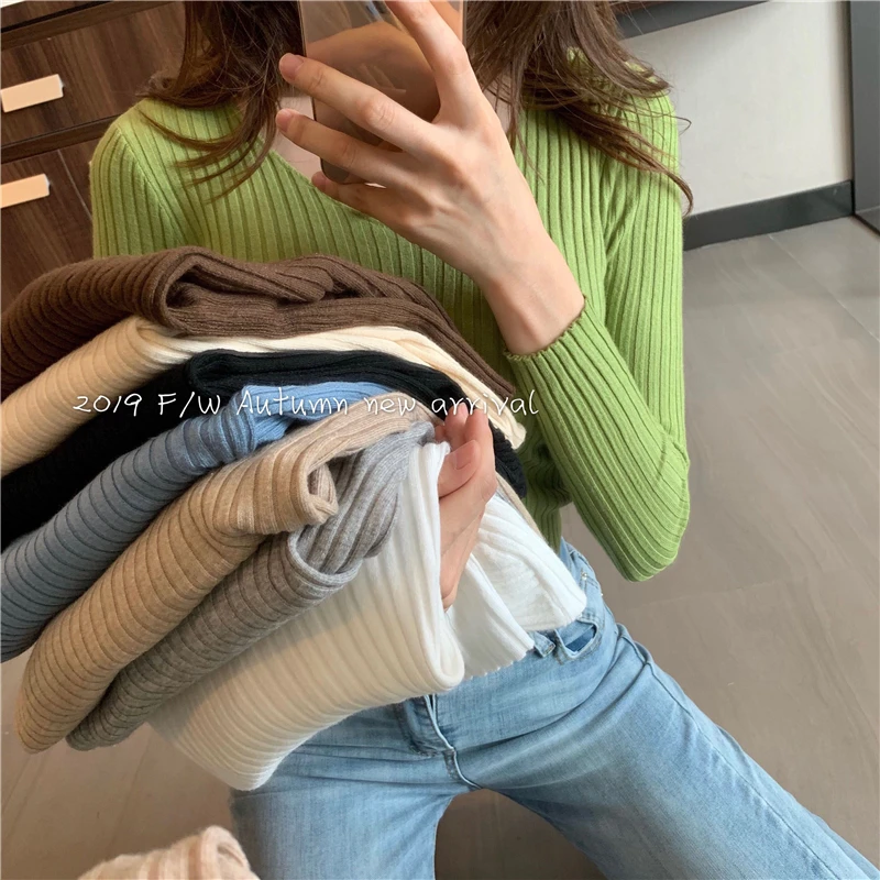 AOSSVIAO Sweater Women Solid Color V-neck Pullovers Basic Primer Pull Femme Button Chic Jumper Soft Slim Autumn Knitted Sweaters
AOSSVIAO Sweater Women Solid Color V-neck Pullovers Basic Primer Pull Femme Button Chic Jumper Soft Slim Autumn Knitted Sweaters