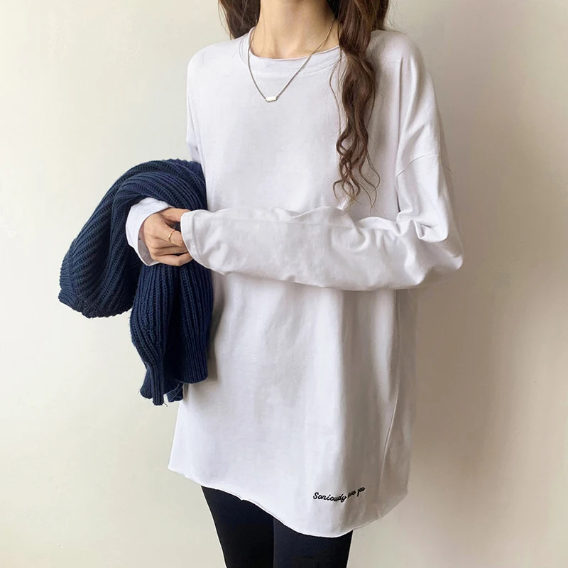 autumn 2021 han edition white long-sleeved T-shirt female ins relaxed joker cotton render unlined upper garment jacket 
autumn 2021 han edition white long-sleeved T-shirt female ins relaxed joker cotton render unlined upper garment jacket