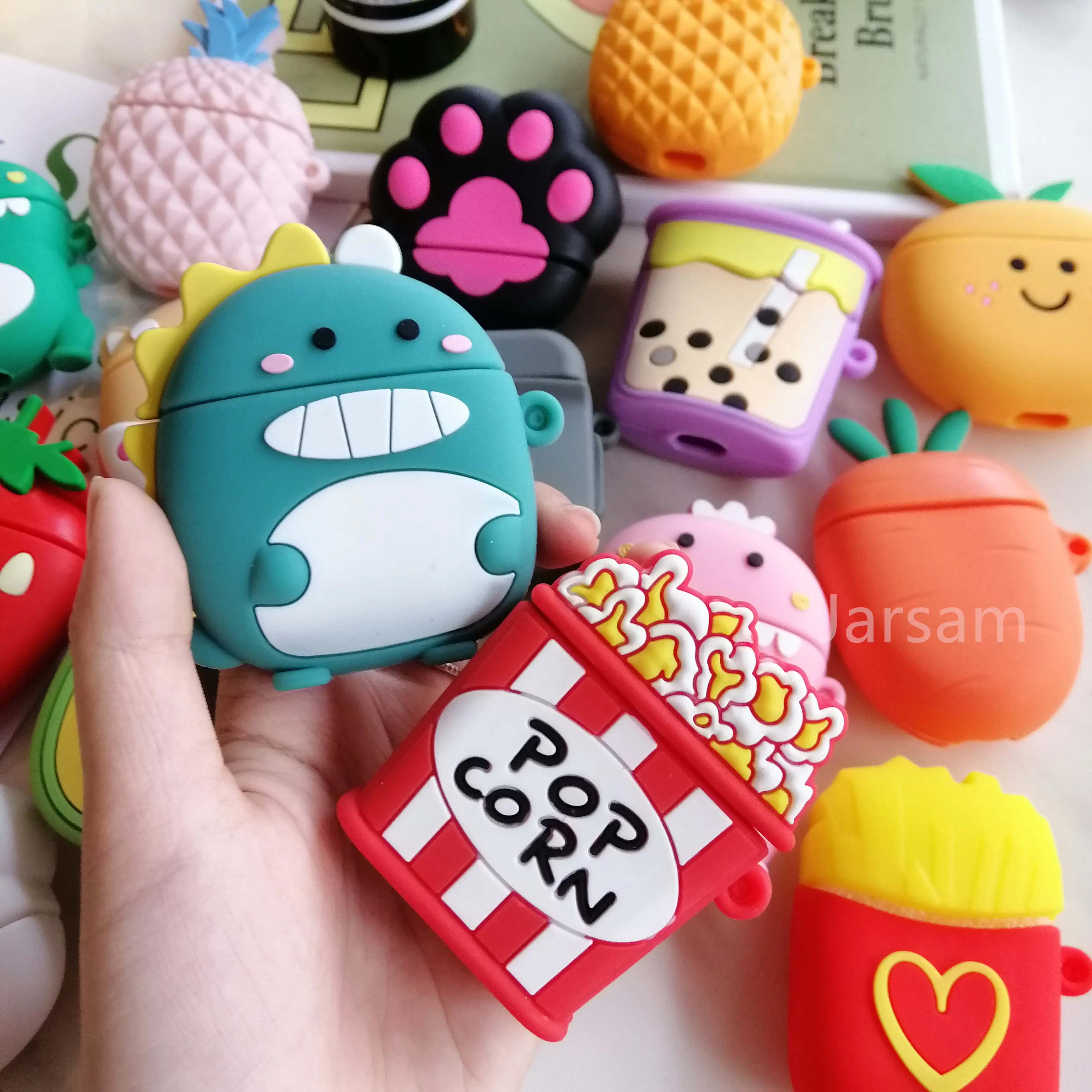 For AirPods 1 2 Luxury 3D Dinosaur cat claw Case Wireless Headset Soft Silicon Earphone Protect Cover for Airpods case
For AirPods 1 2 Luxury 3D Dinosaur cat claw Case Wireless Headset Soft Silicon Earphone Protect Cover for Airpods case
