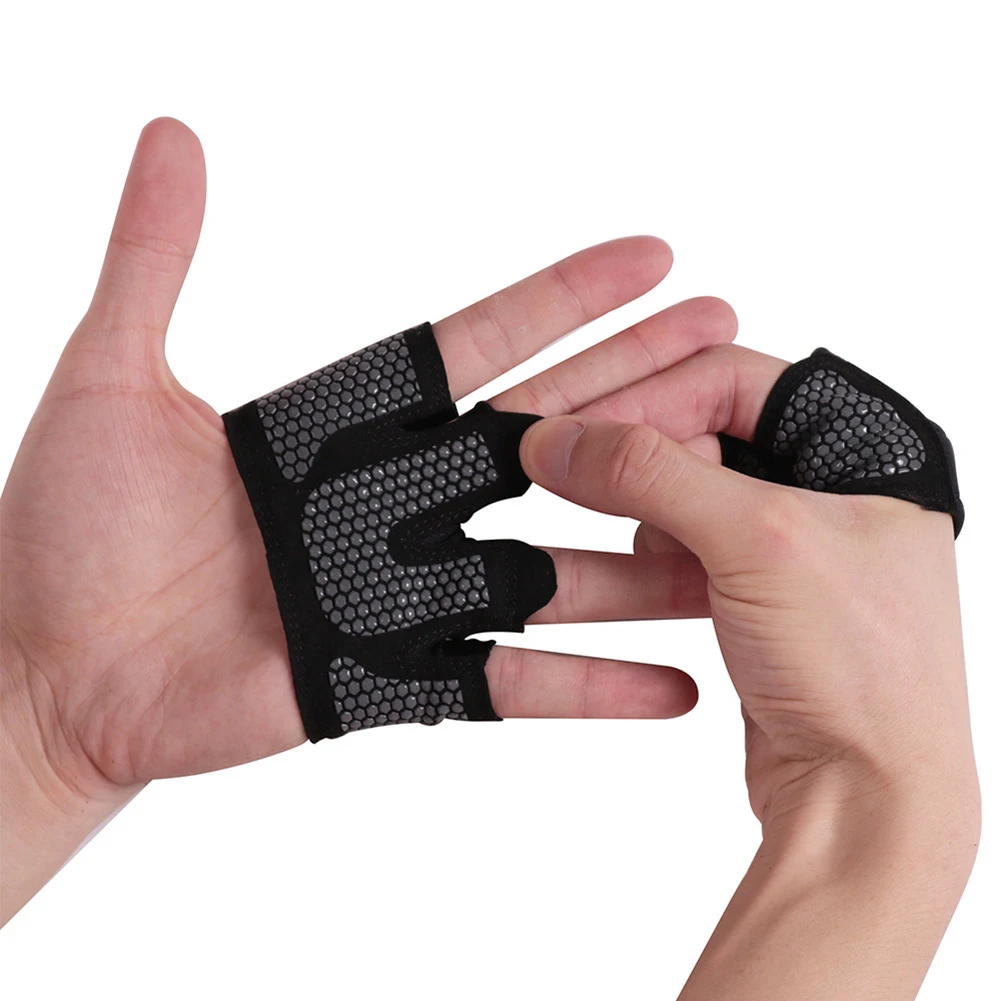 Sport Fingerless Gloves Weight Lifting Gloves Yoga Gym Workout Gloves for Women Men Anti-Slip Breathable Conformtable Hand Cover
Sport Fingerless Gloves Weight Lifting Gloves Yoga Gym Workout Gloves for Women Men Anti-Slip Breathable Conformtable Hand Cover
