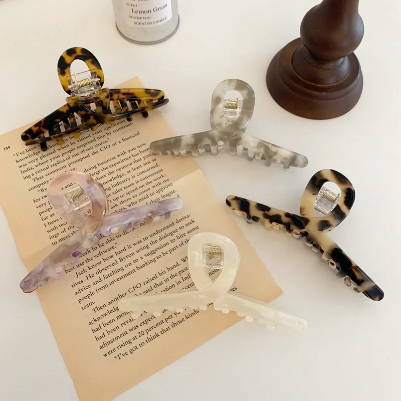 Woman Acetate Leopard Hair Claws Ladies Hairpins Hairpins Hairgrip Headwear Hair Accessories Barrettes Ladies Hair Clips
Woman Acetate Leopard Hair Claws Ladies Hairpins Hairpins Hairgrip Headwear Hair Accessories Barrettes Ladies Hair Clips