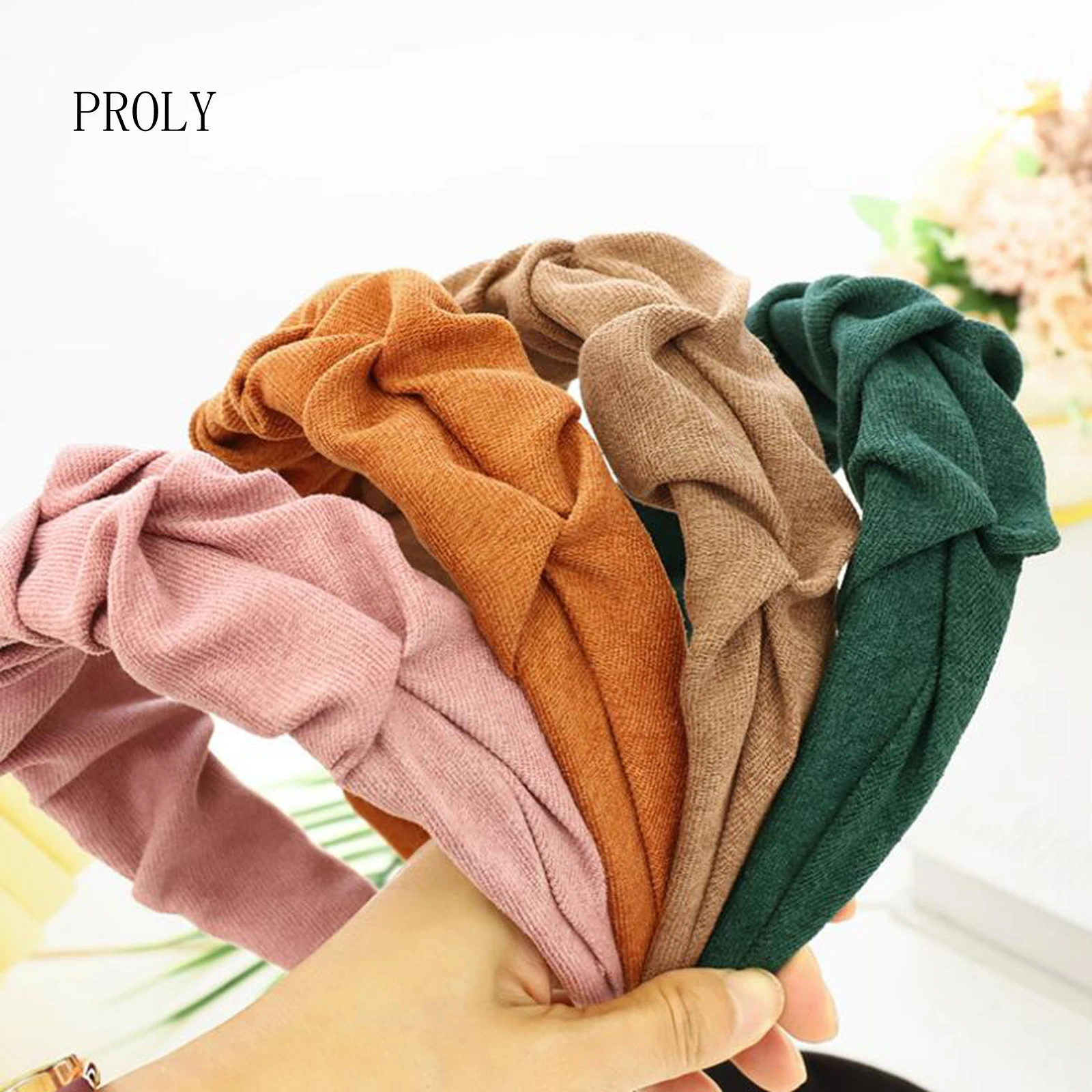 PROLY New Fashion Women Headband Pleated Soft Hairband Wide Side Solid Color Turban Adult Hair Accessories Headwear
PROLY New Fashion Women Headband Pleated Soft Hairband Wide Side Solid Color Turban Adult Hair Accessories Headwear