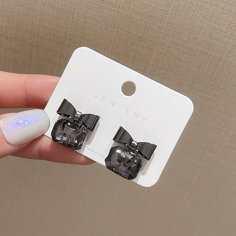 Silver Needle Bow Square Diamond 2021 Bohemia Genuine Earrings for Women European Wedding
Silver Needle Bow Square Diamond 2021 Bohemia Genuine Earrings for Women European Wedding