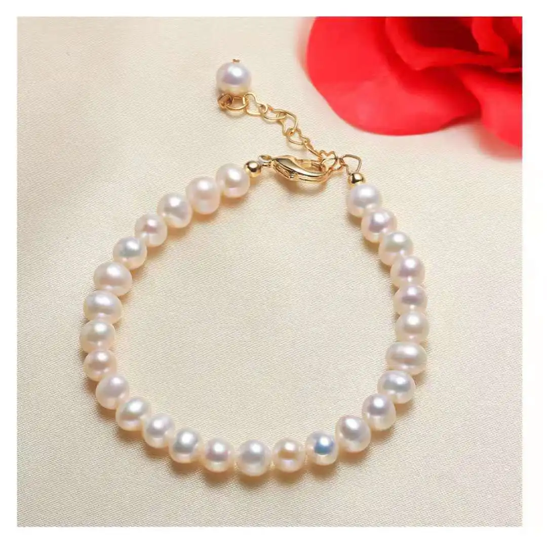 Simple And Fashionable Natural Freshwater Pearl Bracelet Millet Pearl Women's Bracelet Exquisite Cuff Jewelry
Simple And Fashionable Natural Freshwater Pearl Bracelet Millet Pearl Women's Bracelet Exquisite Cuff Jewelry