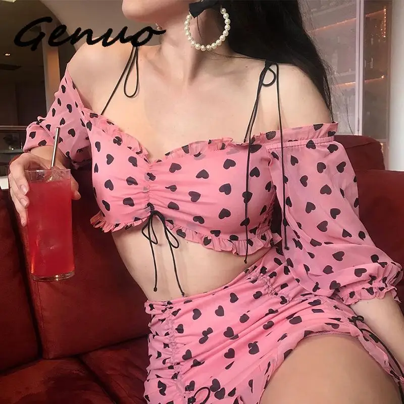 2019 New Off Shoulder Heart Print Short T-shirt Crop Top Sexy Women Ruffles Hem Mini Short Skirt Long Sleeve Tops 2 Pieces Set
2019 New Off Shoulder Heart Print Short T-shirt Crop Top Sexy Women Ruffles Hem Mini Short Skirt Long Sleeve Tops 2 Pieces Set