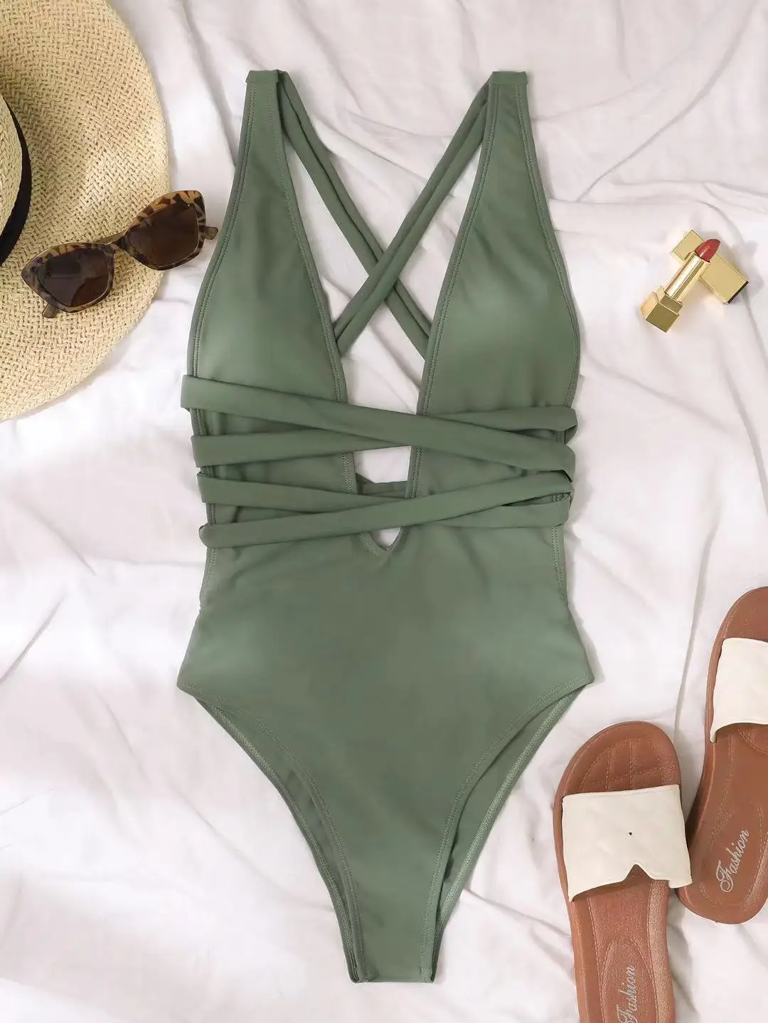 New Solid Color V-neck Straps One-Piece Open Back Sexy Bikini
New Solid Color V-neck Straps One-Piece Open Back Sexy Bikini