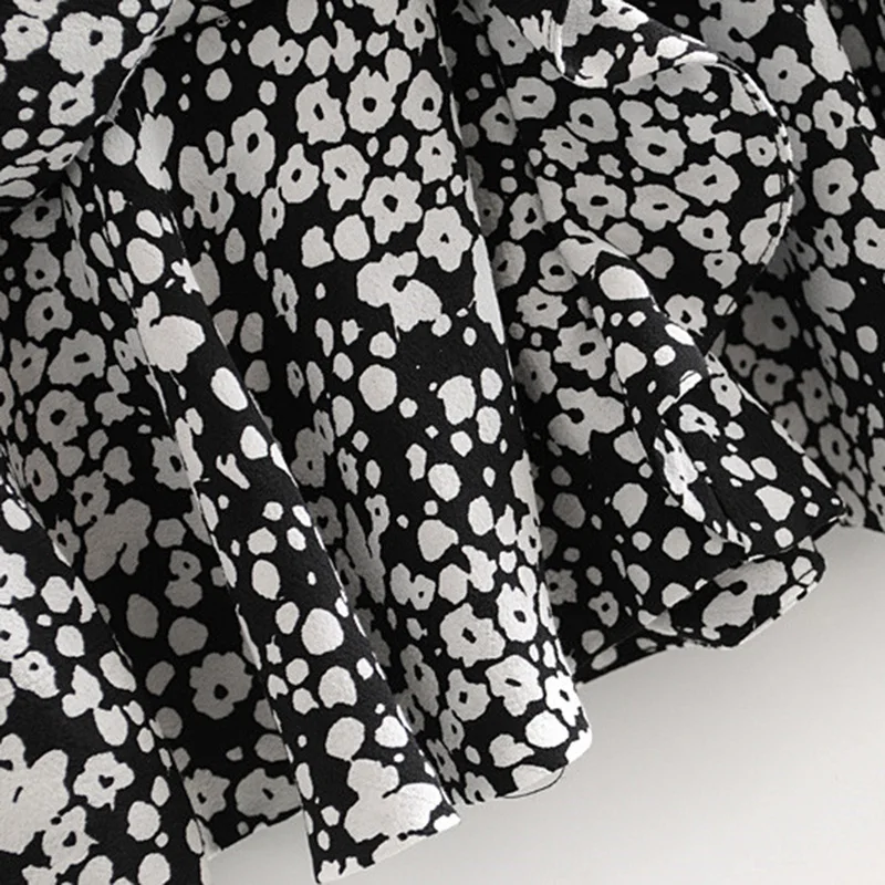 HiloRill Floral Print A Line Dress Women Ruffle Lantern Sleeve Lady Party Dresses Square Collar Mini Dress Summer Roupa Feminina
HiloRill Floral Print A Line Dress Women Ruffle Lantern Sleeve Lady Party Dresses Square Collar Mini Dress Summer Roupa Feminina