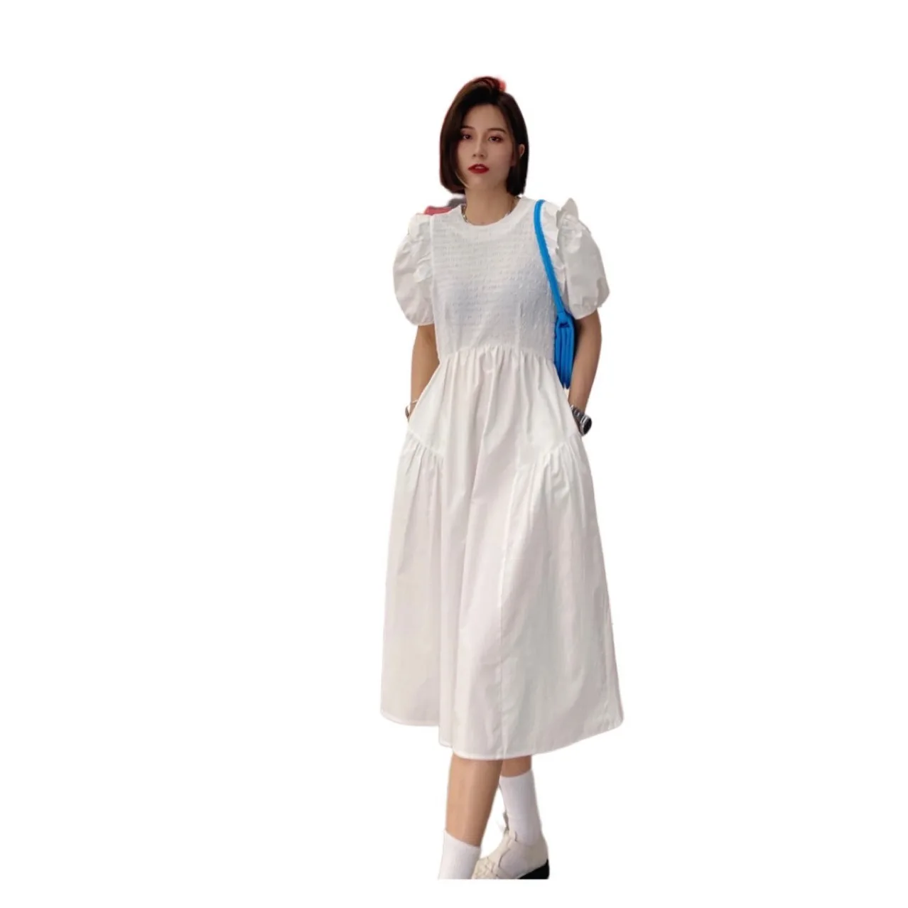 2021 summer French lady temperament bubble sleeve front fold high waist show thin fashion medium length dress
2021 summer French lady temperament bubble sleeve front fold high waist show thin fashion medium length dress