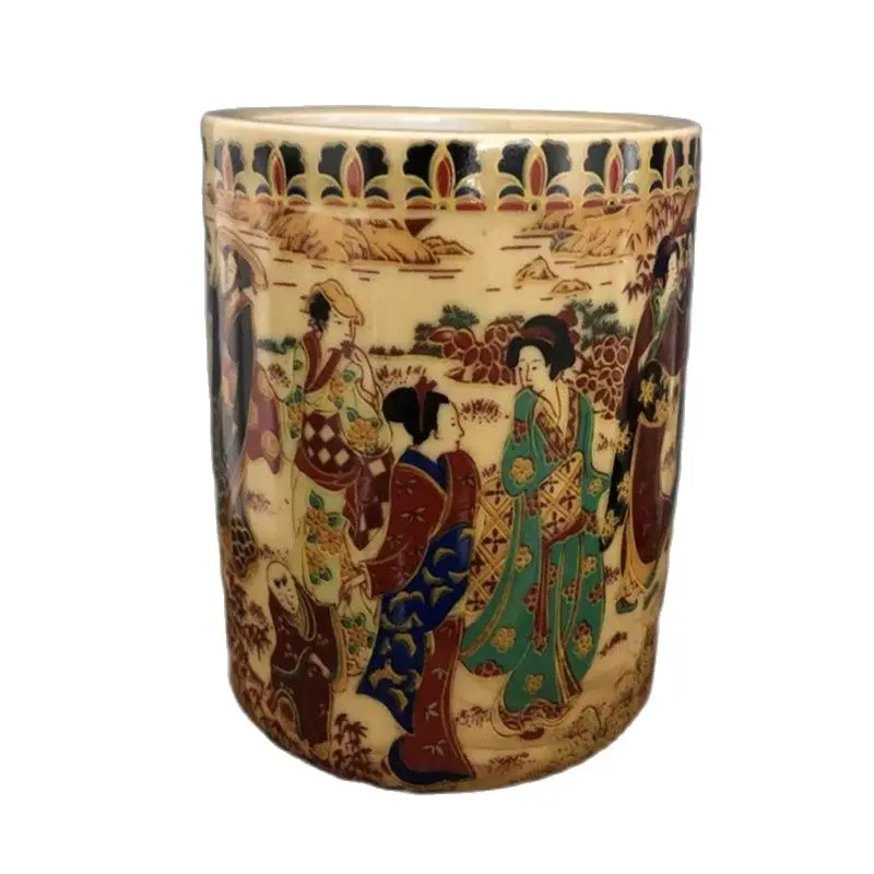 Penholder ornaments of pastel maid in Qianlong period of Qing Dynasty
Penholder ornaments of pastel maid in Qianlong period of Qing Dynasty