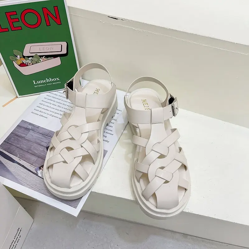 Women Platform Weaving Sandals 2021 Summer Classic Rome Flat Shoes Leather Vintage Buckle Strap Closed Toe Designer Sandals
Women Platform Weaving Sandals 2021 Summer Classic Rome Flat Shoes Leather Vintage Buckle Strap Closed Toe Designer Sandals