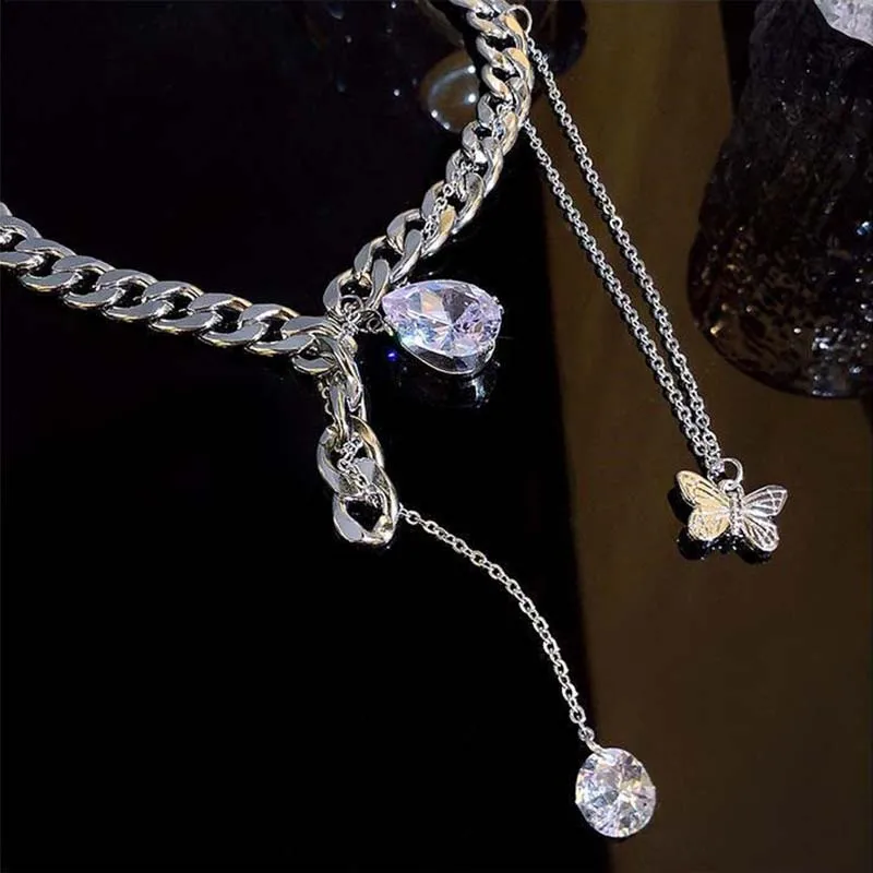 Exaggerated personality necklaces for women butterfly necklace clavicle chain ins cold wind design necklace trend
Exaggerated personality necklaces for women butterfly necklace clavicle chain ins cold wind design necklace trend