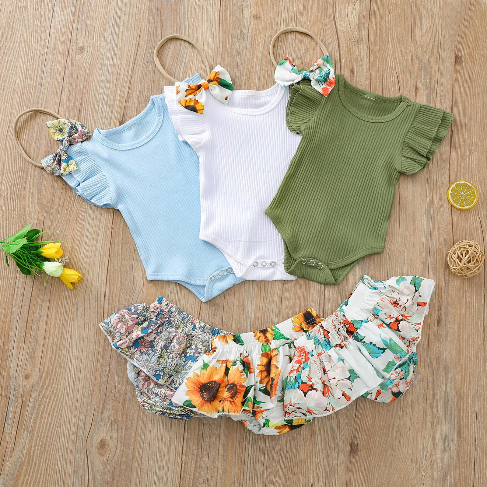 Baby Girl\u2019s Clothes Fresh Solid Color Fly Sleeve Romper and Flower Short Pants with Headband 0-24M
Baby Girl\u2019s Clothes Fresh Solid Color Fly Sleeve Romper and Flower Short Pants with Headband 0-24M