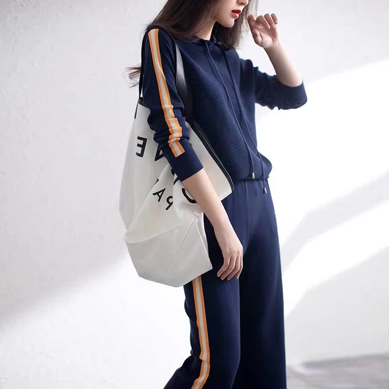 Knitted Hooded Elastic Waist Sports Suit Women Fashion Western Style Hoodie And Wide Leg Pants 2-piece Set 2020 Autumn Winter
Knitted Hooded Elastic Waist Sports Suit Women Fashion Western Style Hoodie And Wide Leg Pants 2-piece Set 2020 Autumn Winter