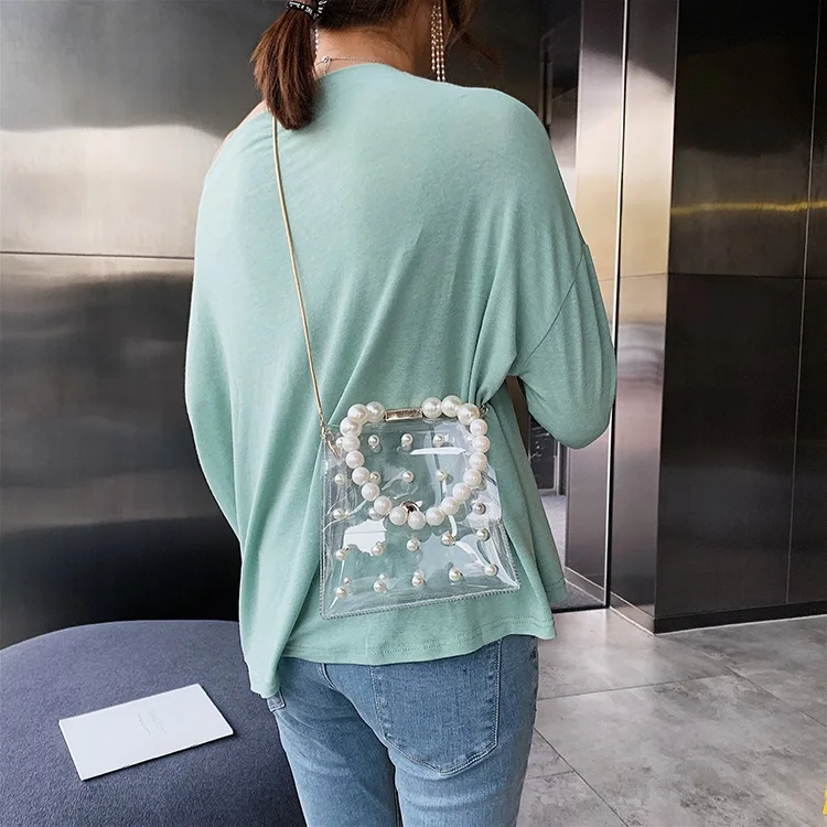 Yuhua, 2020 new fashion handbags, casual korean version bag, simple woman shoulder jelly bag, trend women messenger bags.
Yuhua, 2020 new fashion handbags, casual korean version bag, simple woman shoulder jelly bag, trend women messenger bags.