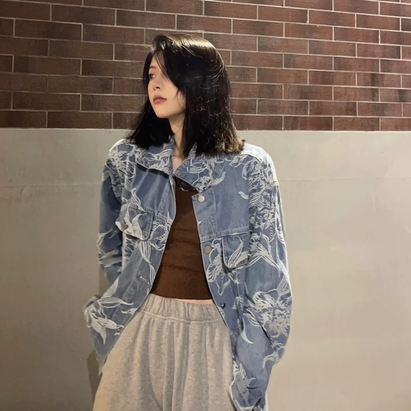 Harajuku Denim Jacket Women Autumn Winter Floral Pattern Long Sleeves Single Breasted Loose Outerwear Coats Women Clothing
Harajuku Denim Jacket Women Autumn Winter Floral Pattern Long Sleeves Single Breasted Loose Outerwear Coats Women Clothing