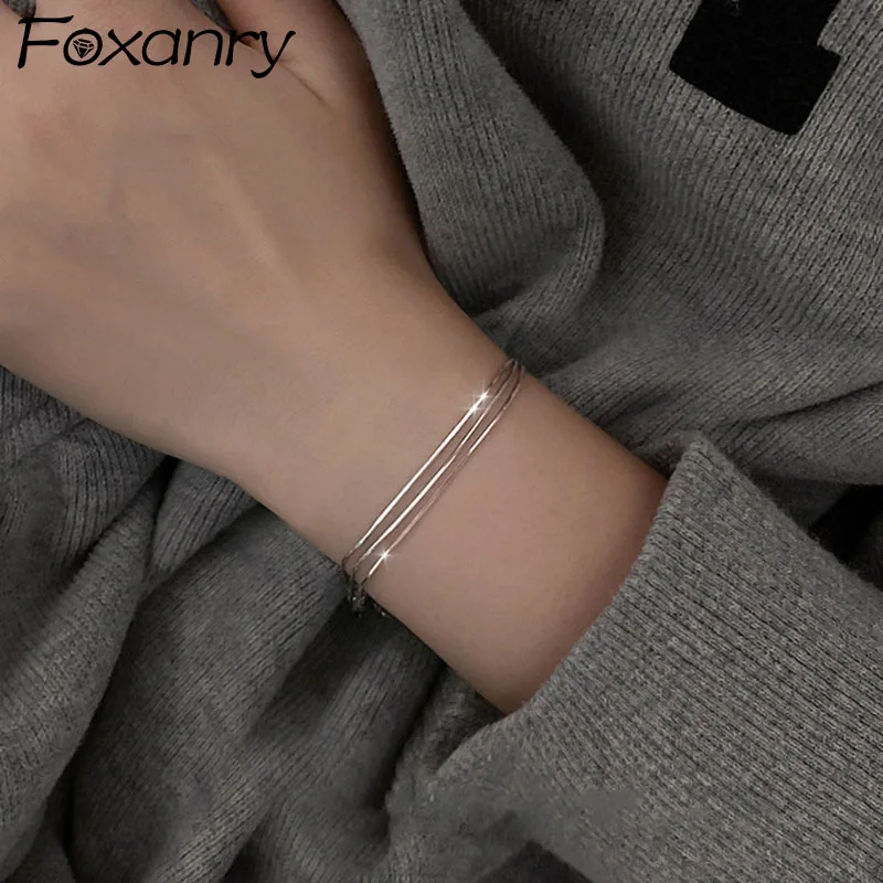 Женский браслет Foxanry из стерлингового серебра 925 пробы, элегантная простая цепочка с трехслойным дизайном, вечерняя бижутерия, хороший пода...
Женский браслет Foxanry из стерлингового серебра 925 пробы, элегантная простая цепочка с трехслойным дизайном, вечерняя бижутерия, хороший пода...