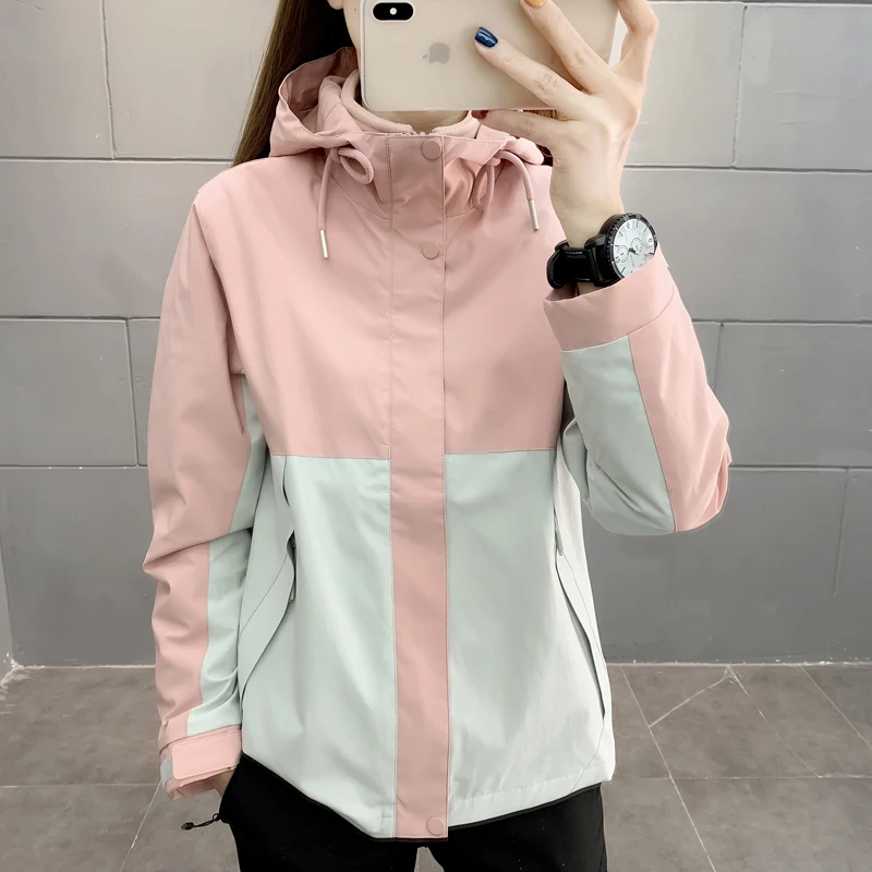 The New Couple Three-in-one Detachable Two-piece Cold and Warm Jacket Windproof and Waterproof Casual Color Matching Casual Jack
The New Couple Three-in-one Detachable Two-piece Cold and Warm Jacket Windproof and Waterproof Casual Color Matching Casual Jack