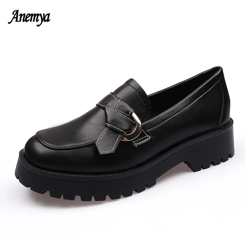 Women's Shoes
Women's Shoes