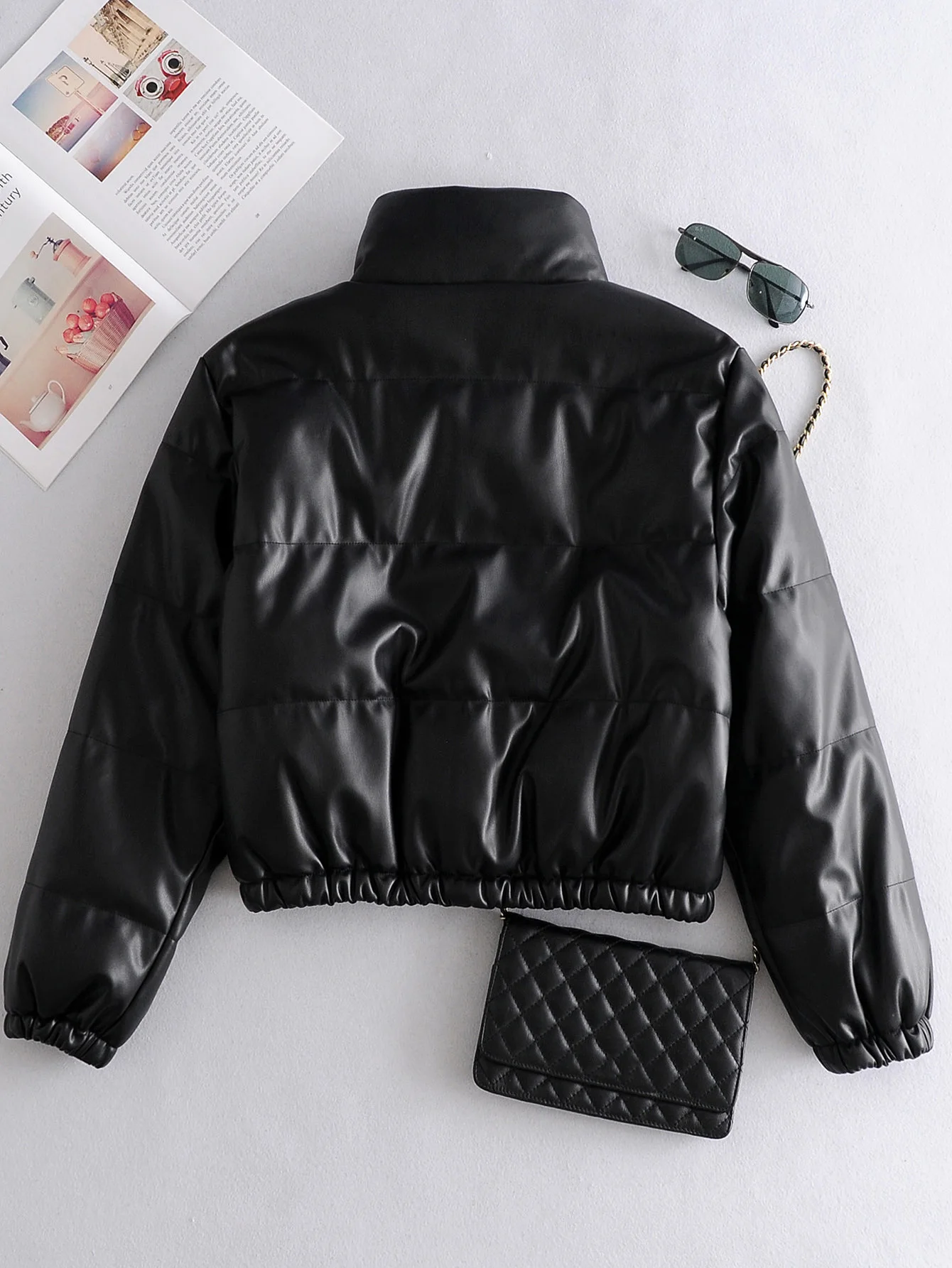 2020 autumn and winter women's padded jacket long-sleeved thick warm loose collar fashion imitation leather women's top
2020 autumn and winter women's padded jacket long-sleeved thick warm loose collar fashion imitation leather women's top