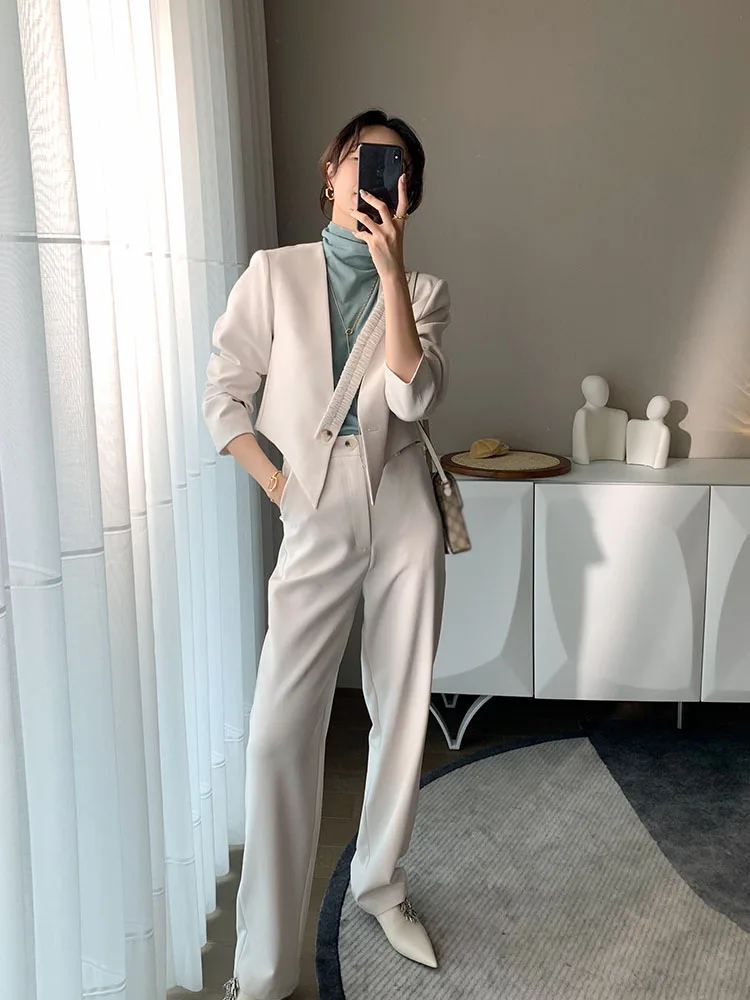 New 2021 ladiies elegant Womens blazer two piece suit set double breasted jacket blazer formal suit
New 2021 ladiies elegant Womens blazer two piece suit set double breasted jacket blazer formal suit