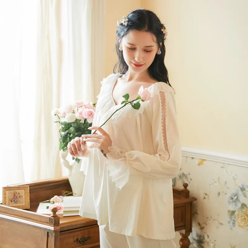 Long-sleeved Pure Cotton Pajamas Women's Court Style Suit Retro Trousers Loose Plus Size Court Style Princess Home Clothes
Long-sleeved Pure Cotton Pajamas Women's Court Style Suit Retro Trousers Loose Plus Size Court Style Princess Home Clothes