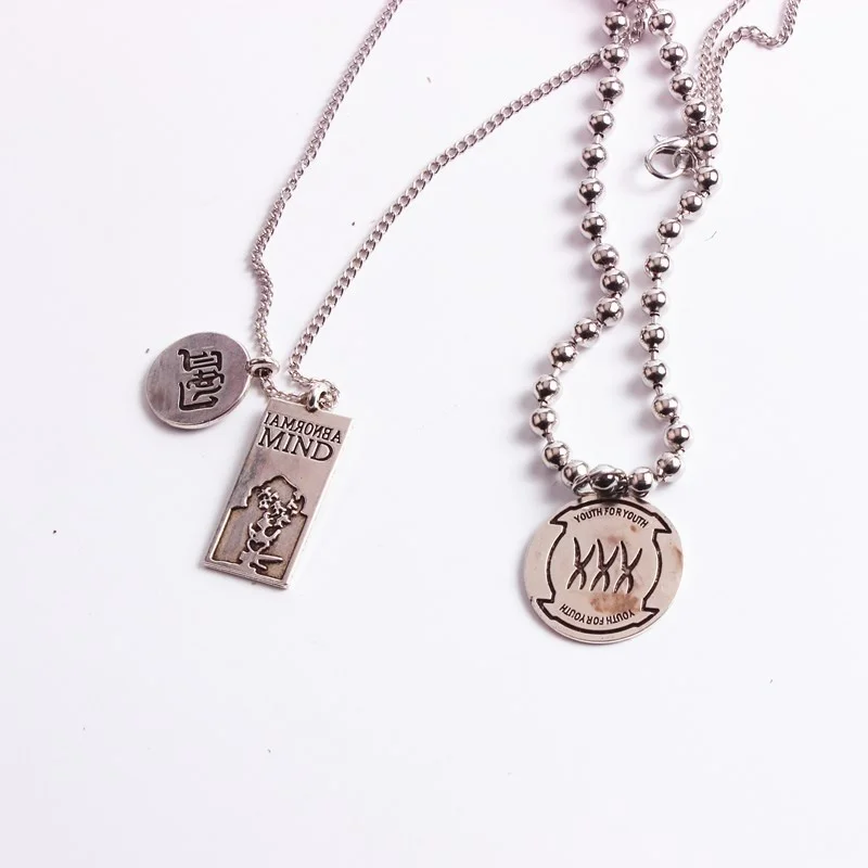 Couples Trendy Necklace Unisex trendy hip hop cool Metal style necklace Stacking long pendant fashion chain accessories Pendant
Couples Trendy Necklace Unisex trendy hip hop cool Metal style necklace Stacking long pendant fashion chain accessories Pendant