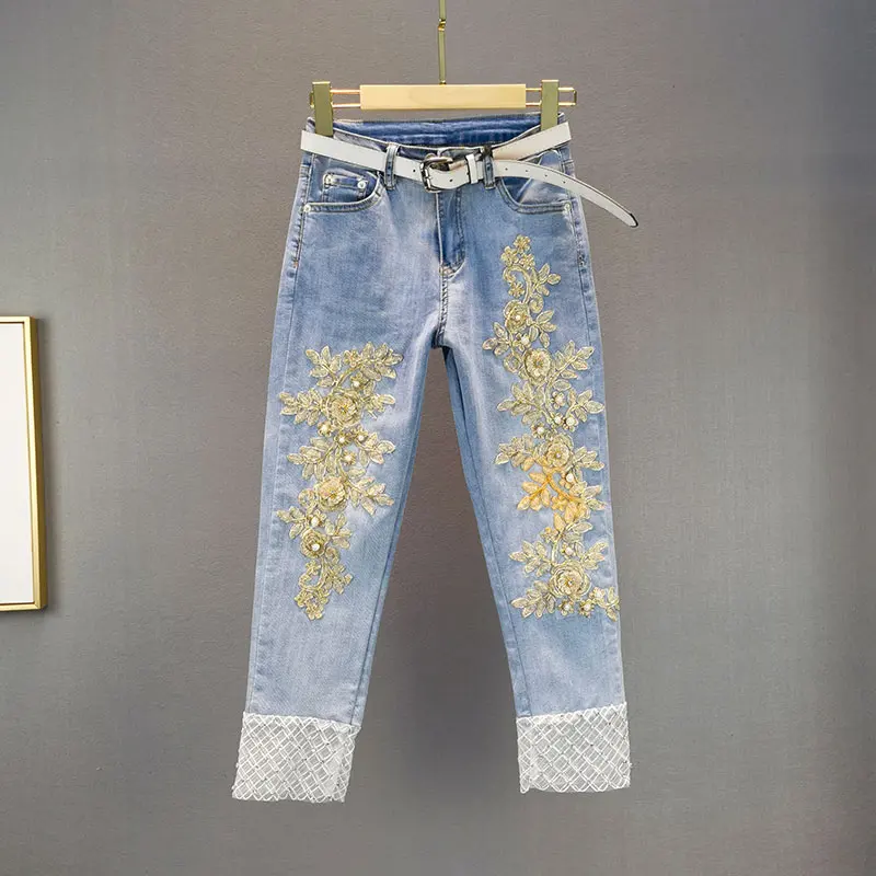 Women's Lace Stitching Jeans 2021 Summer New High Waist Slimming Embroidered Diamond Cropped Pants Street Women Blue Denim Pants
Women's Lace Stitching Jeans 2021 Summer New High Waist Slimming Embroidered Diamond Cropped Pants Street Women Blue Denim Pants