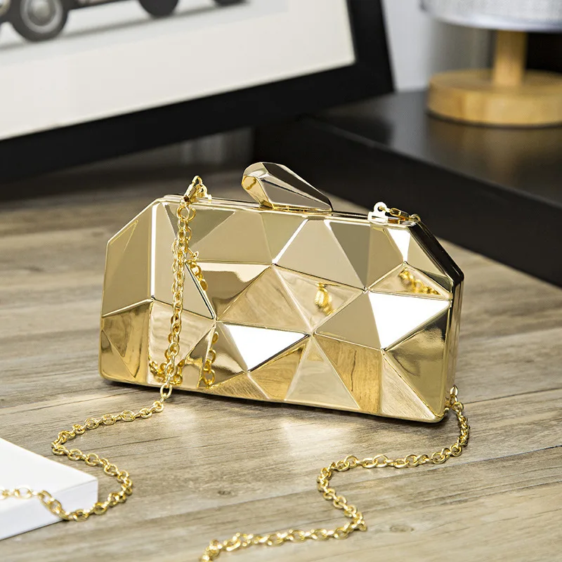 Fashion alloy dinner bag 2021 trendy ladies shoulder bag street messenger bag latest ladies bag all-match handbag
Fashion alloy dinner bag 2021 trendy ladies shoulder bag street messenger bag latest ladies bag all-match handbag