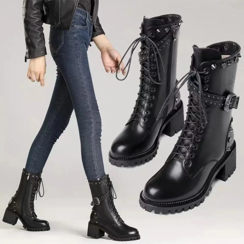 Ins Real Leather Women Ankle Boots Fashion Platform Warm Fur High Heel Winter Shoes Woman Casual Footwear Size 35-41
Ins Real Leather Women Ankle Boots Fashion Platform Warm Fur High Heel Winter Shoes Woman Casual Footwear Size 35-41