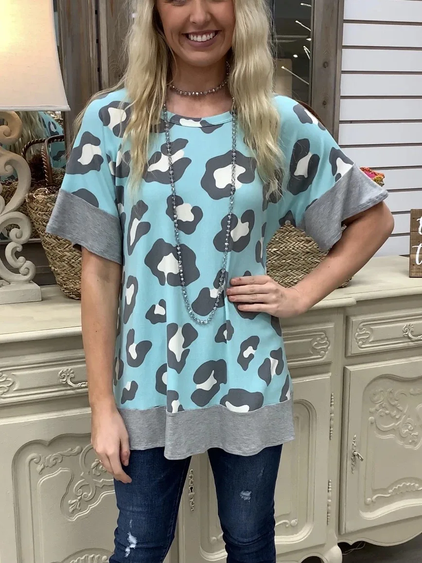 2021 New Streetwear Summer Women's T-shirts Leopard Print Round Neck Loose Short Sleeve T-shirts Female Clothing
2021 New Streetwear Summer Women's T-shirts Leopard Print Round Neck Loose Short Sleeve T-shirts Female Clothing
