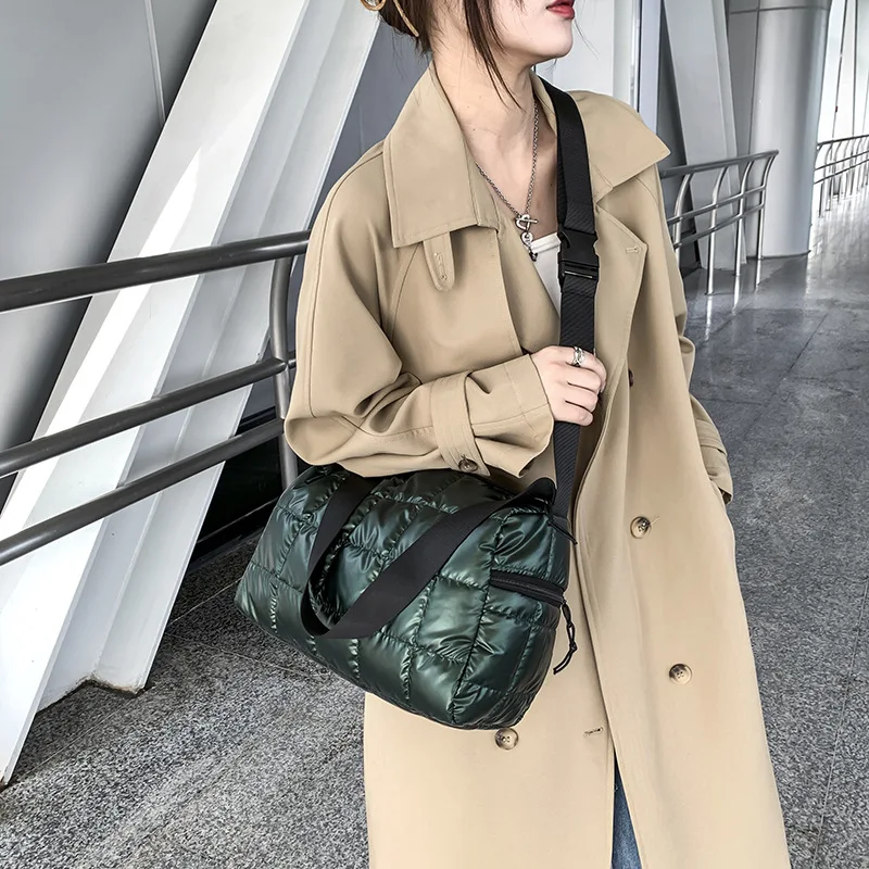 Winter Bag Casual Nylon Crossbody Shoulder Bag Large Capacity for Women 2021 Lady Luxury Travel Handbags and Purses Totes Black 
Winter Bag Casual Nylon Crossbody Shoulder Bag Large Capacity for Women 2021 Lady Luxury Travel Handbags and Purses Totes Black