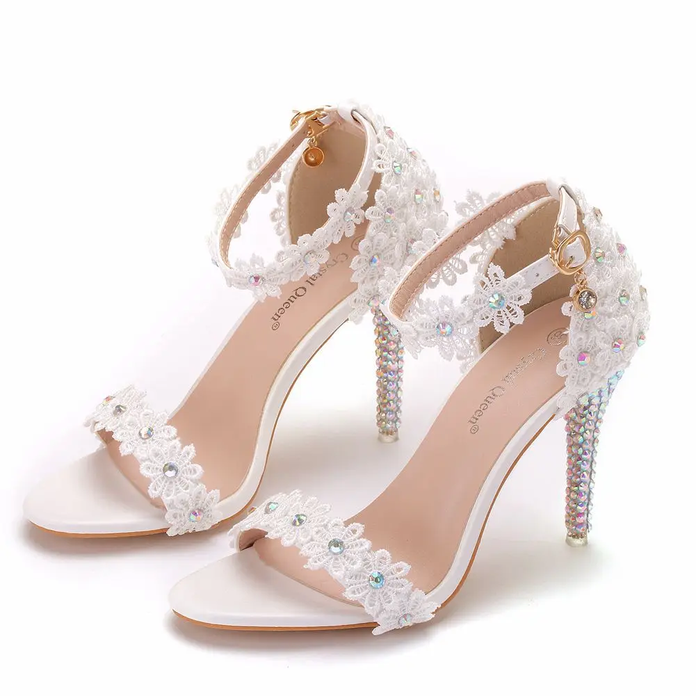 Ladies 9cm Stiletto Sandals Lace Flowers Rhinestone Wedding Shoes Bridal Fashion Open Toe High Heeled Sandals Women Shoes A0014
Ladies 9cm Stiletto Sandals Lace Flowers Rhinestone Wedding Shoes Bridal Fashion Open Toe High Heeled Sandals Women Shoes A0014