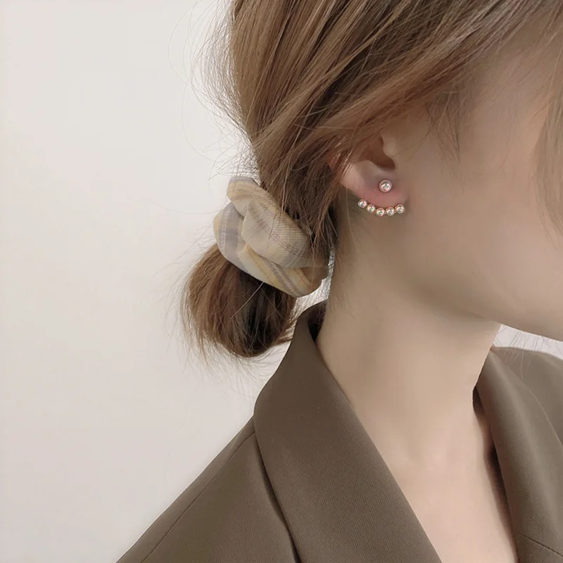 New Style 925 Silver Needle Anna The Same Korean Version Of Dongdaemun Pearl Female Double Earrings Earlobe Earrings Jewelry
New Style 925 Silver Needle Anna The Same Korean Version Of Dongdaemun Pearl Female Double Earrings Earlobe Earrings Jewelry