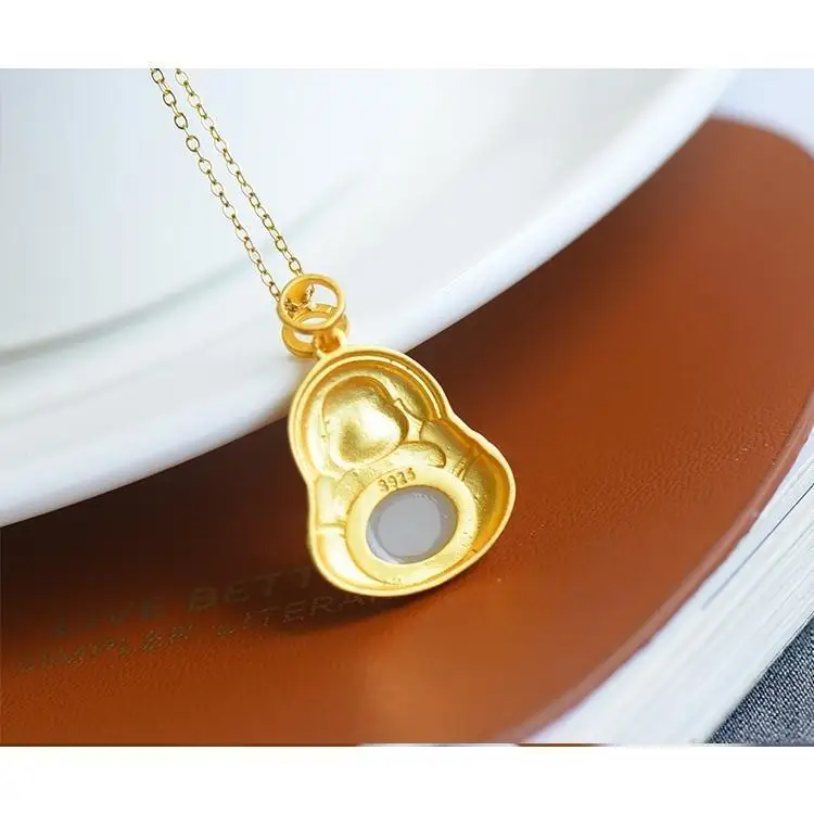 Hetian Jade Sterling Silver Big Belly Maitrefo Baby Jade Buddha Pendant Pendant for Girlfriend Refined Grace Clavicle Chain 
Hetian Jade Sterling Silver Big Belly Maitrefo Baby Jade Buddha Pendant Pendant for Girlfriend Refined Grace Clavicle Chain