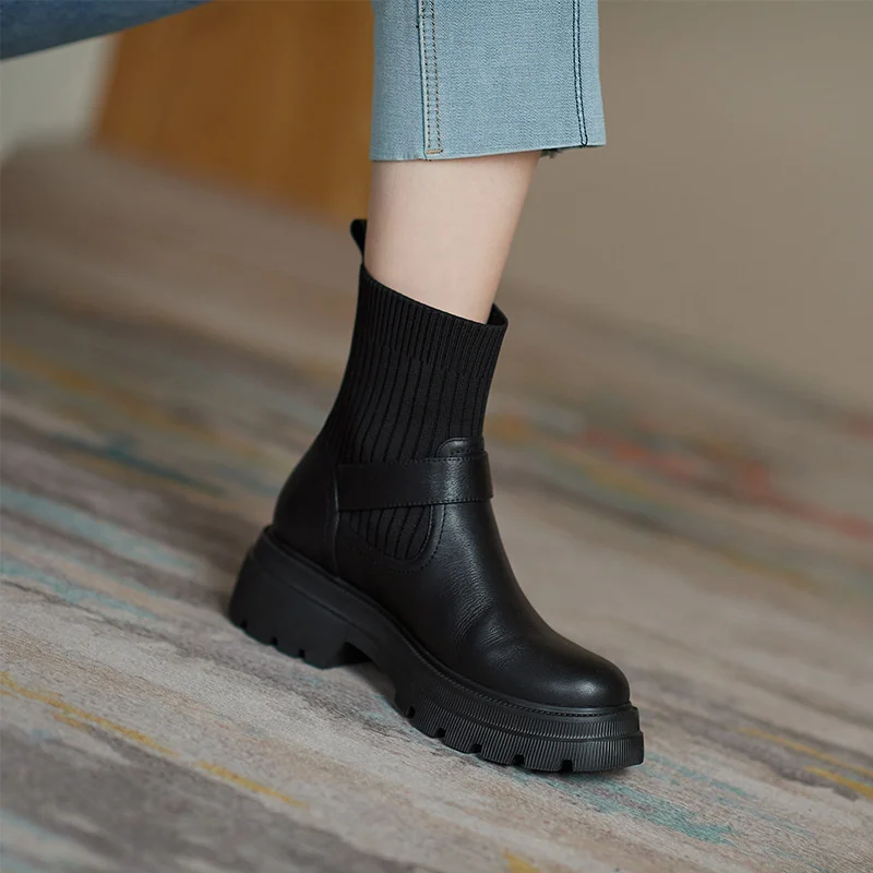 Women's Winter High Knee Boots Genuine Leather Bottines Femme Hiver 2021 Cuissarde Femme Women's Luxury Winter Shoes Ankle Boot
Women's Winter High Knee Boots Genuine Leather Bottines Femme Hiver 2021 Cuissarde Femme Women's Luxury Winter Shoes Ankle Boot
