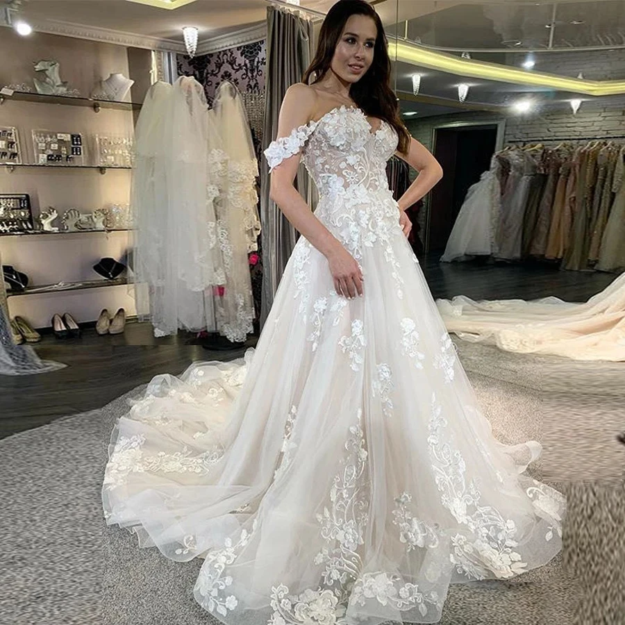 Off Shoulder Applique Lace Flower See Through Casual Wedding Dresses Dark Champagne Bridal Dress with Chapel Train
Off Shoulder Applique Lace Flower See Through Casual Wedding Dresses Dark Champagne Bridal Dress with Chapel Train