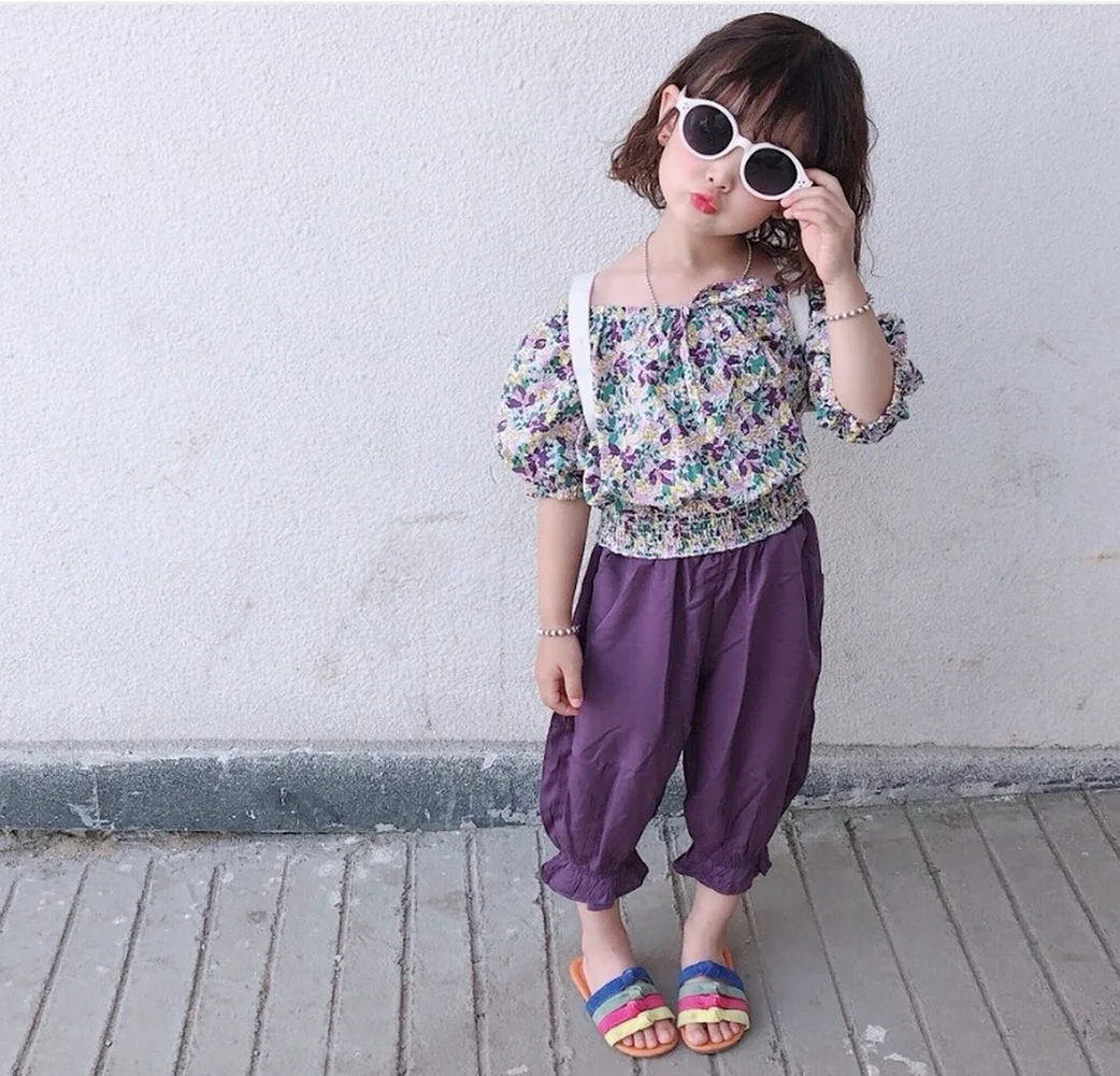 2021 Hot Sale Girl Clothes Summer Fashion Lantern Sleeve Tops Floral Pants Two Piece Set Girls Sandy beach Outfits 3 - 7Y
2021 Hot Sale Girl Clothes Summer Fashion Lantern Sleeve Tops Floral Pants Two Piece Set Girls Sandy beach Outfits 3 - 7Y
