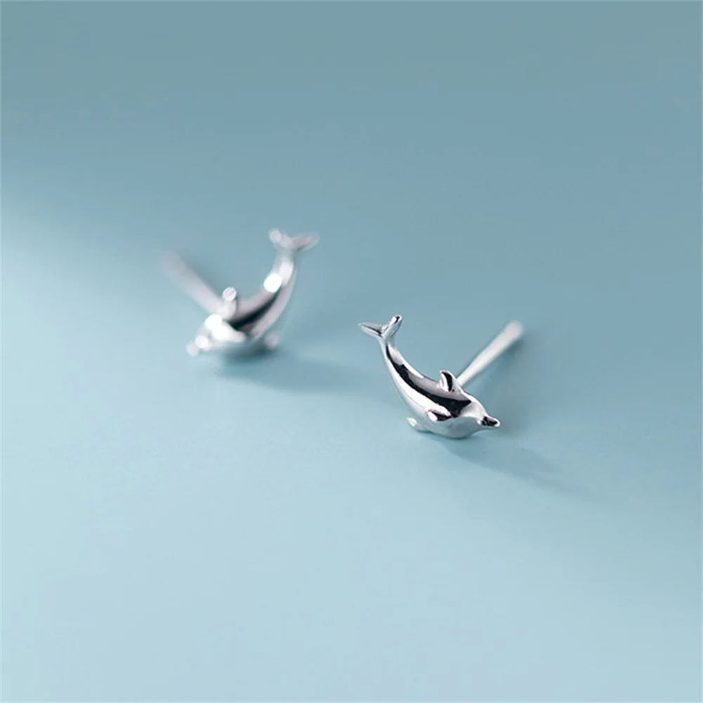 Simple Silver Cute Dolphin Ladies Earrings Exquisite High-end Jewelry Earrings Wholesale
Simple Silver Cute Dolphin Ladies Earrings Exquisite High-end Jewelry Earrings Wholesale