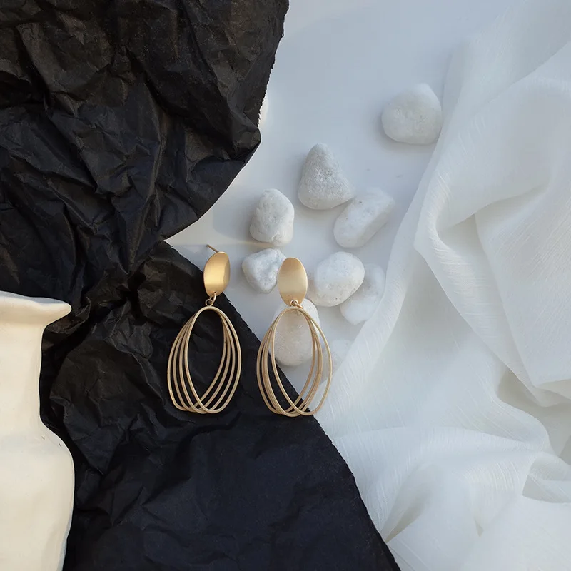 Drop Earrings For Women Long Geometry Earring Rose Gold Circle Earring Fashion Party Jewelry Accessories
Drop Earrings For Women Long Geometry Earring Rose Gold Circle Earring Fashion Party Jewelry Accessories