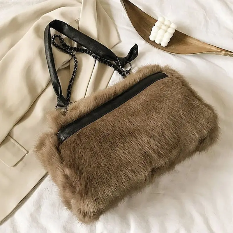 New Fashion plush large capacity tote shoulder bags women luxury faux fur lady crossbody messenger bag designer chains handbag
New Fashion plush large capacity tote shoulder bags women luxury faux fur lady crossbody messenger bag designer chains handbag