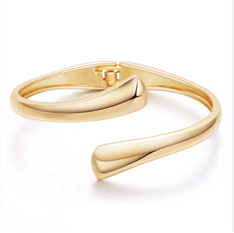 ORNAPEADIA New Hot Sale Bracelet for Women Simple Fashion Line Spring Gold Plated Mirror Ladies Jewelry Wholesale Cuff Bracelet
ORNAPEADIA New Hot Sale Bracelet for Women Simple Fashion Line Spring Gold Plated Mirror Ladies Jewelry Wholesale Cuff Bracelet