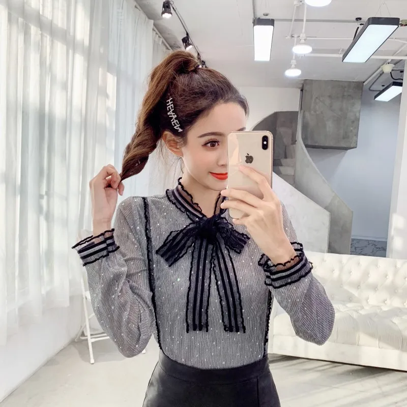 Chiffon Loose Women's Shirts New Fashion Blouses Lace Stitching Bow Tie Shirts Autumn Casual Long Sleeve Blusas Houthion
Chiffon Loose Women's Shirts New Fashion Blouses Lace Stitching Bow Tie Shirts Autumn Casual Long Sleeve Blusas Houthion