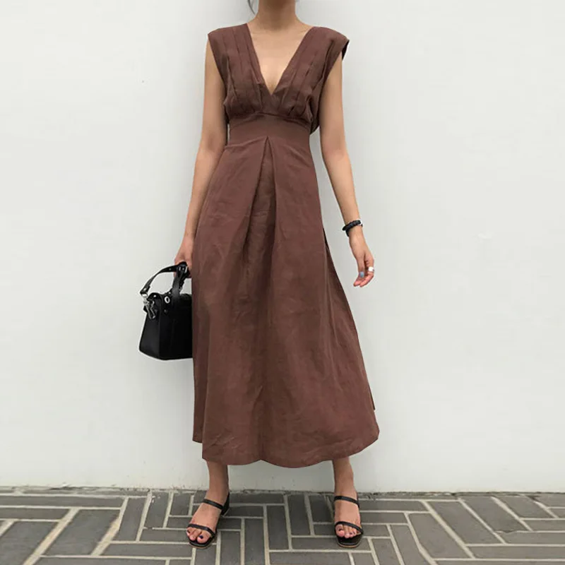 2021 Summer Elegant Pure Color Dress Dress Fashion V-neck Pleated Evening Dress High Waist Ladies Casual Sleeveless Cotton Dress
2021 Summer Elegant Pure Color Dress Dress Fashion V-neck Pleated Evening Dress High Waist Ladies Casual Sleeveless Cotton Dress