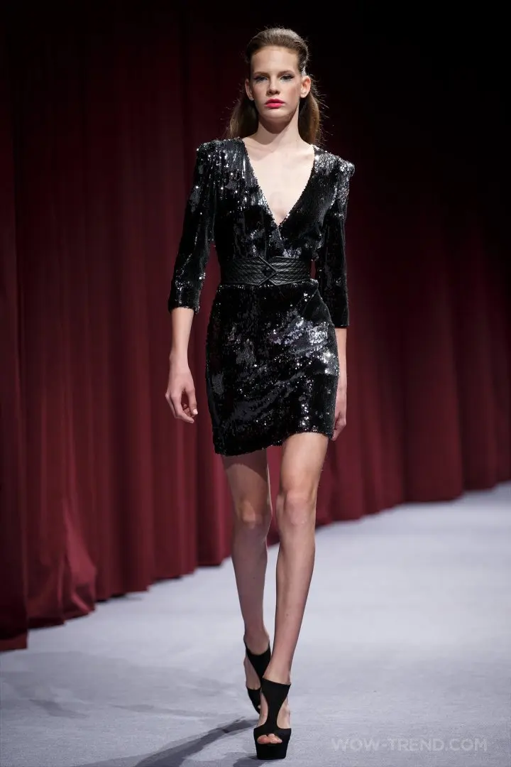 New Fashion Style V-Neck Sexy Dress Girl Sequined Tight Dress 2020 Summer Ladies Short Club Night Slim Dress Vestidos
New Fashion Style V-Neck Sexy Dress Girl Sequined Tight Dress 2020 Summer Ladies Short Club Night Slim Dress Vestidos