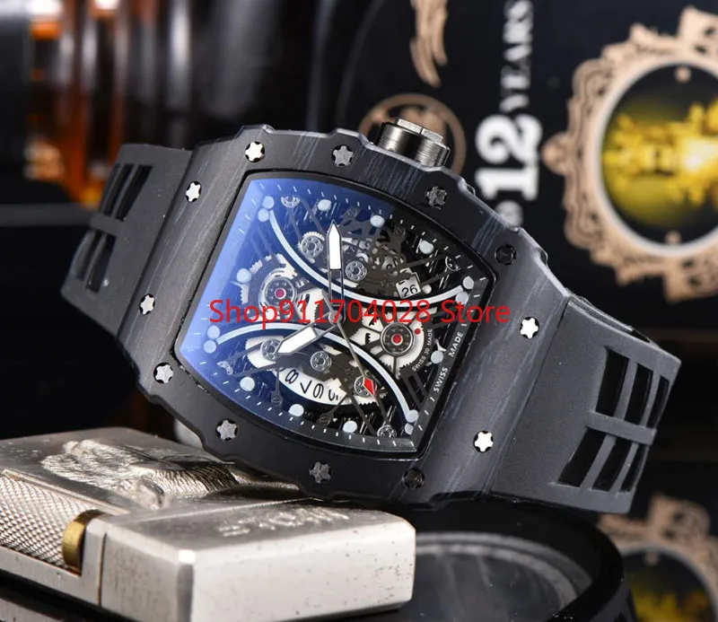 Men's diving watch top brand luxury military business sports function chronograph quartz watch men's quartz clock 
Men's diving watch top brand luxury military business sports function chronograph quartz watch men's quartz clock