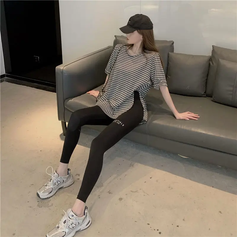 Summer New Women's Short Sleeve T-shirt Women's Loose and Versatile Design
Summer New Women's Short Sleeve T-shirt Women's Loose and Versatile Design