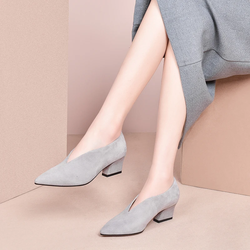 INS HOT women pumps natural leather 22-26cm length Sheep suede fashionable and comfortable grandma shoes 3 colors available
INS HOT women pumps natural leather 22-26cm length Sheep suede fashionable and comfortable grandma shoes 3 colors available