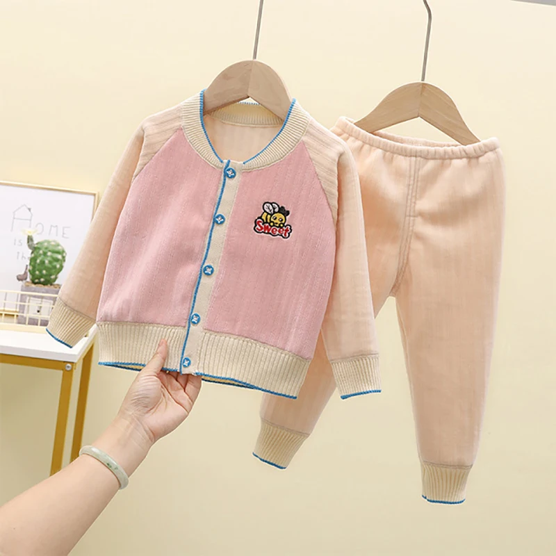 2020 Childrens Winter Suit Autumn Baby Boys Clothes For Newborns Add Velvet To Keep Warm Cartoon Cardigan Sports Suits 1-3 Age 
2020 Childrens Winter Suit Autumn Baby Boys Clothes For Newborns Add Velvet To Keep Warm Cartoon Cardigan Sports Suits 1-3 Age